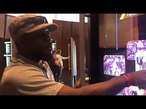 joe hamilton visits the college football hall of fame