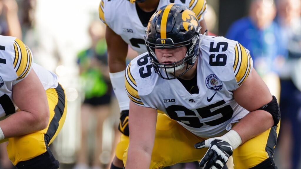 baltimore ravens select tyler linderbaum with 25th pick 2022 nfl draft highlights f09f8ea5