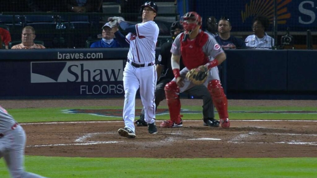 cinatl k johnsons homer gives braves the lead