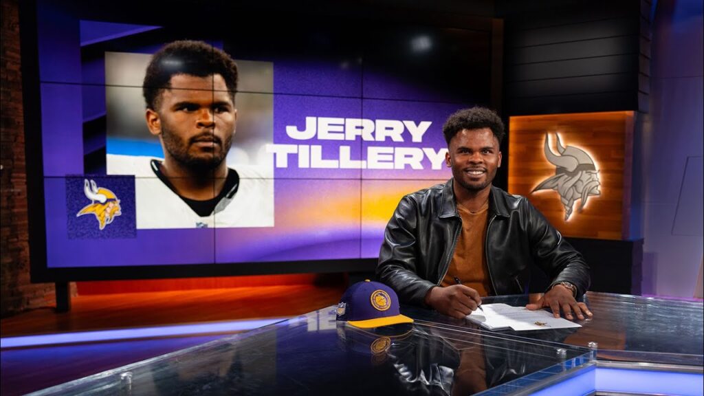 defensive lineman jerry tillery signs his contract to become a minnesota viking