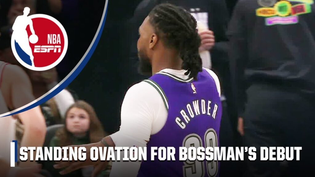 jae crowder receives standing ovation in milwaukee bucks debut nba on espn