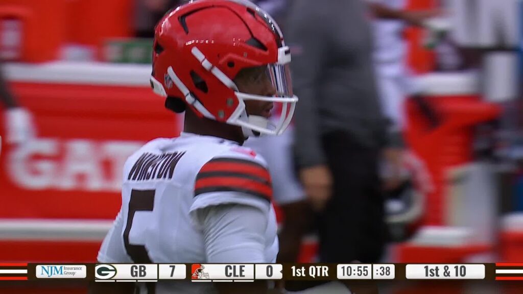 jameis winston zips 18 yard completion to michael woods ii on browns first drive