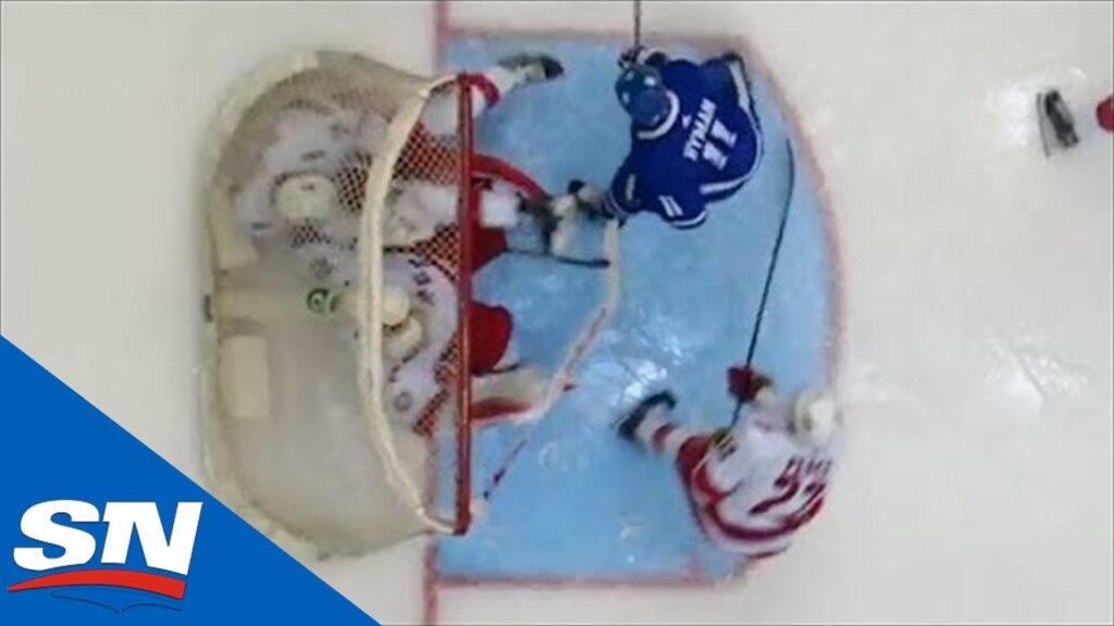 james reimer leaves game after collision with jaccob slavin