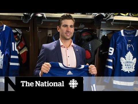 nhl star john tavares signs with toronto maple leafs