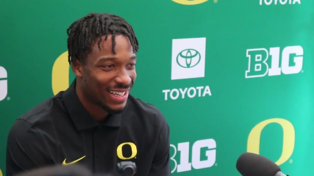 oregon football tez johnson excited to build off historic junior season