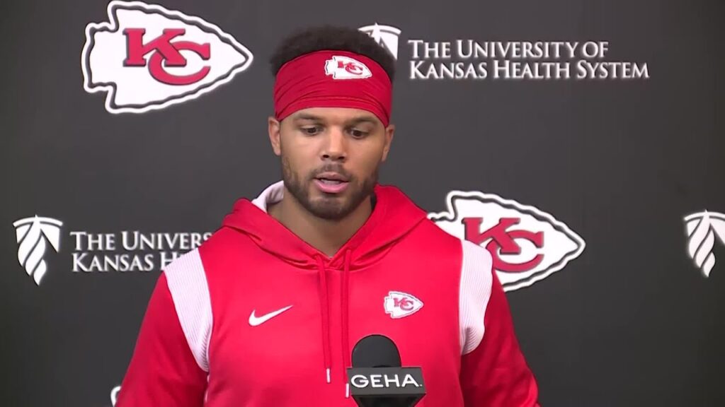 qb chris oladokun speaks at chiefs rookie minicamp