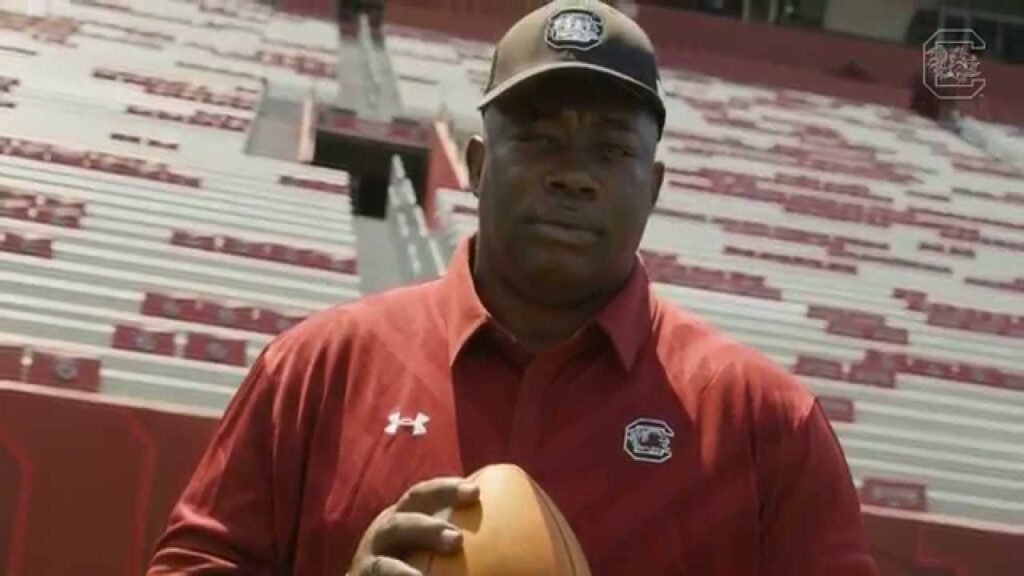 running to greatness the george rogers story