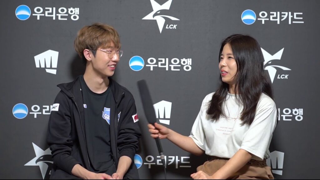 senan explains why afreeca sings and has fun at the stage and it works ashley kang