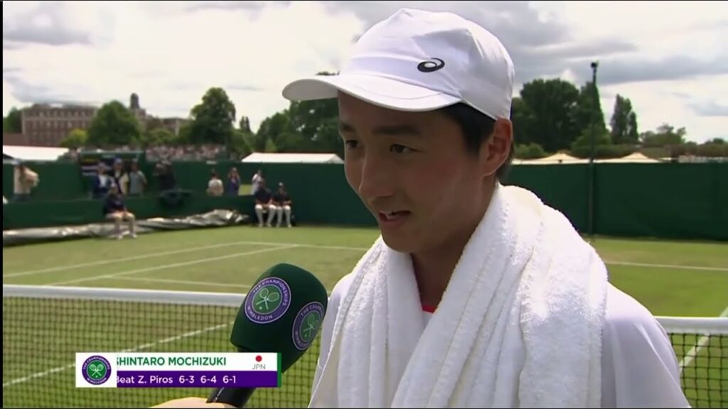 shintaro mochizukis reaction after his qualification for wimbledon e382a6e382a3e383b3e38396e383abe38389e383b3e587bae5a0b4e6a8a9e78db2e5be97e5be8ce381ae