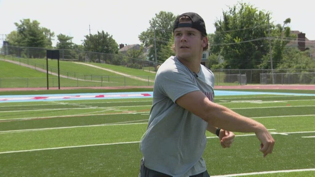 st louis native qb brett gabbert has become a star at miami of ohio