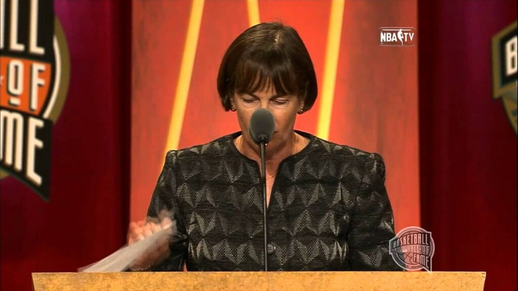 tara vanderveers basketball hall of fame enshrinement speech