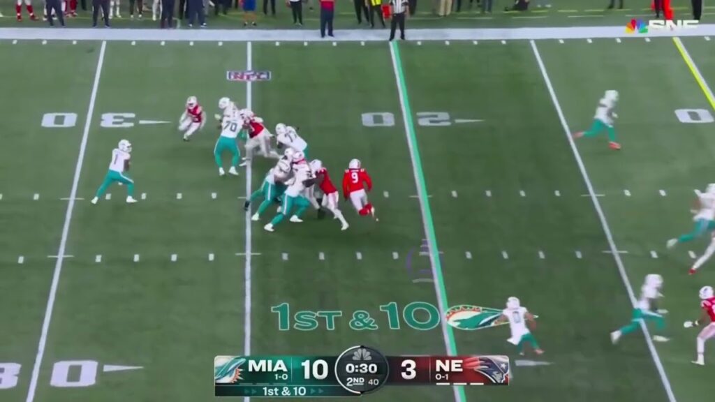 tua with a dot to braxton berrios nfl finsup dolphins vs patriots