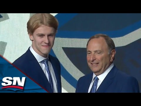 vancouver canucks choose jonathan lekkerimaki with no 15 pick in 2022 nhl draft