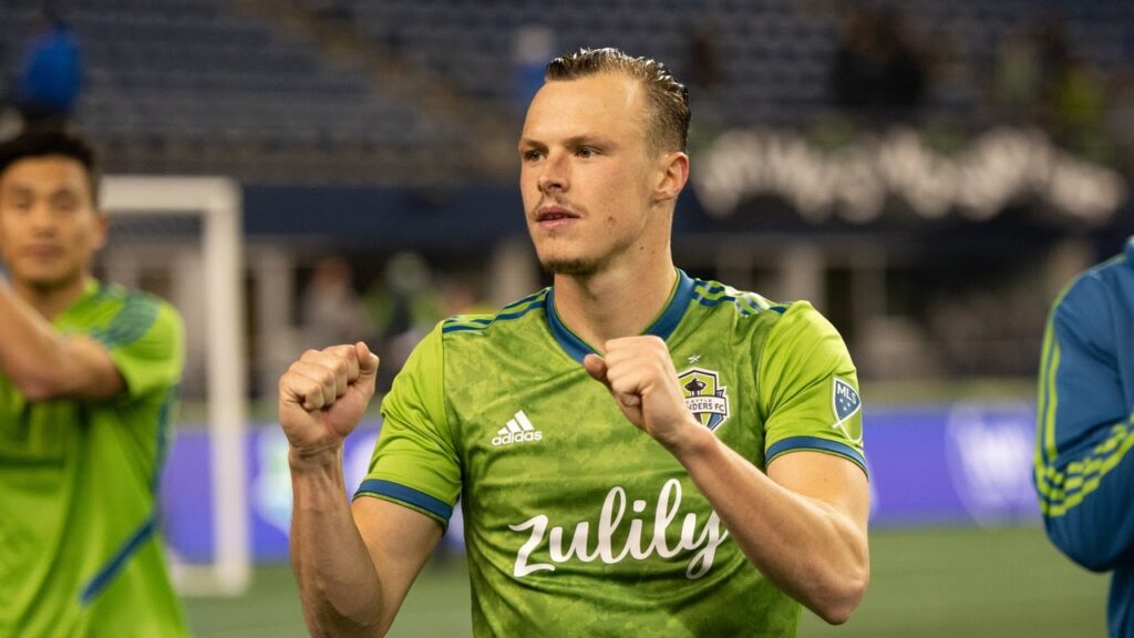 welcome back to sounders fc brad smith