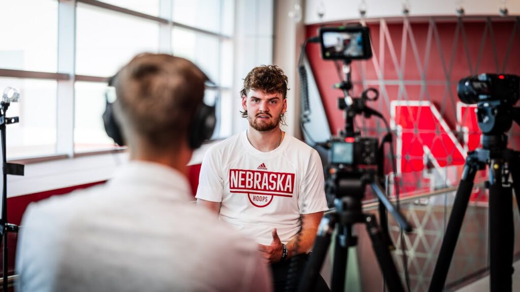 andrew morgan bringing his veteran leadership to lincoln nebraska mens basketball