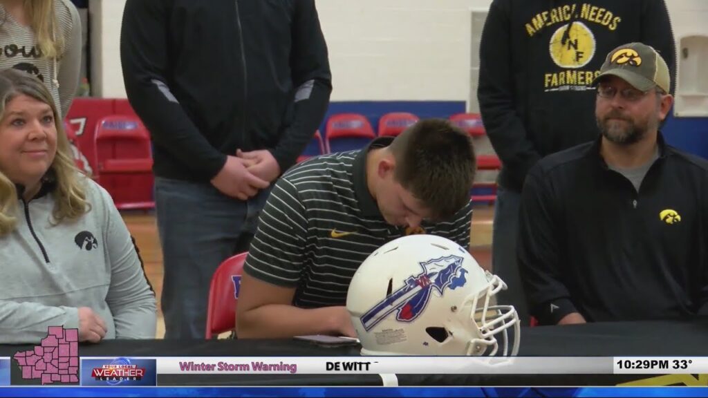 cannon leonard signs with iowa football