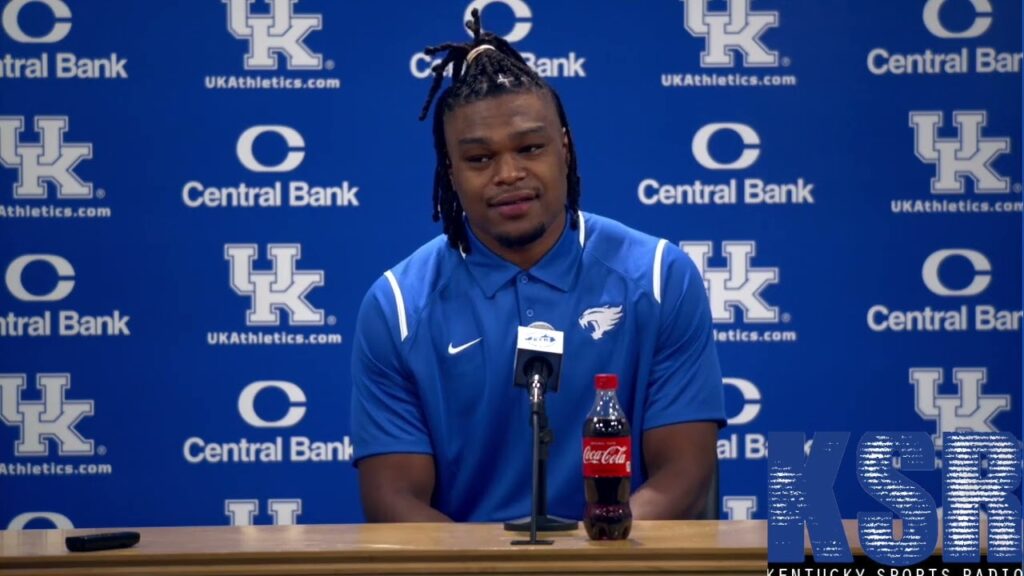 darrion henry young joins the kentucky football team