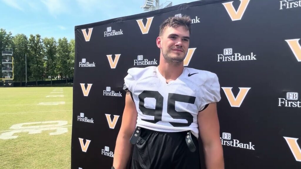 dl linus zunk post fall practice 8 12