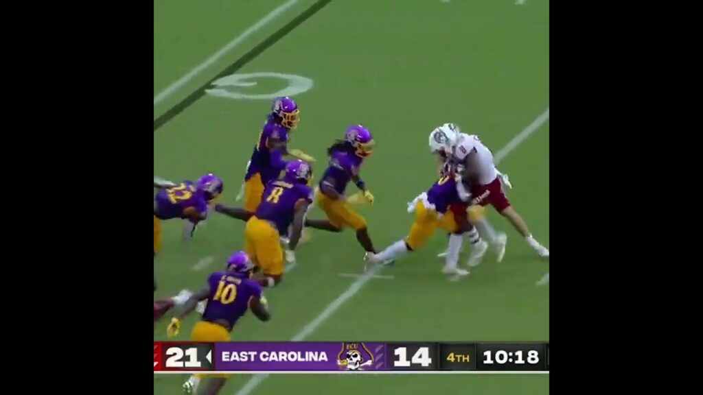 east carolinas defense just shut down no 13 nc state on 4th and goal f09f98b3