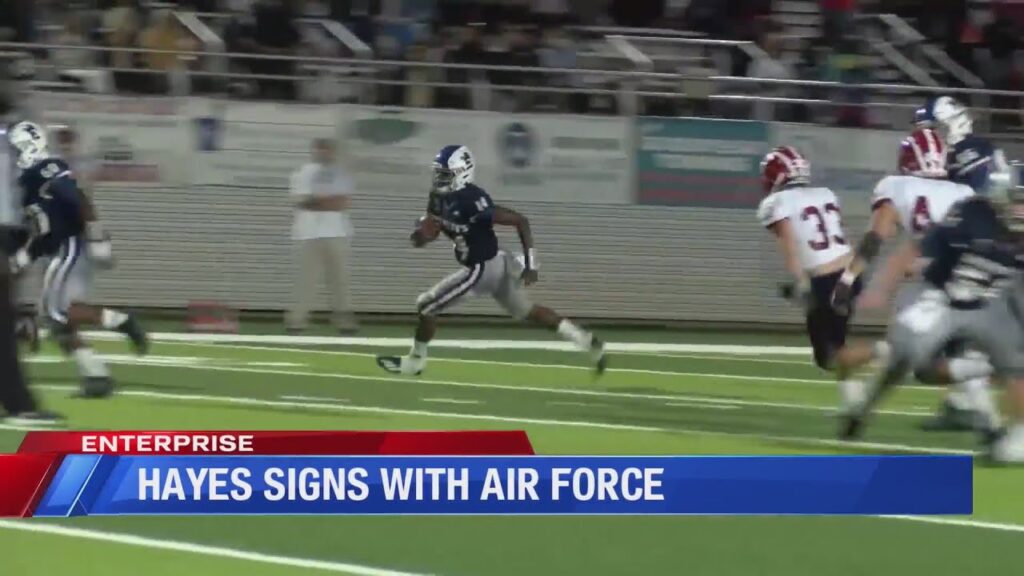 hayes signs with air force