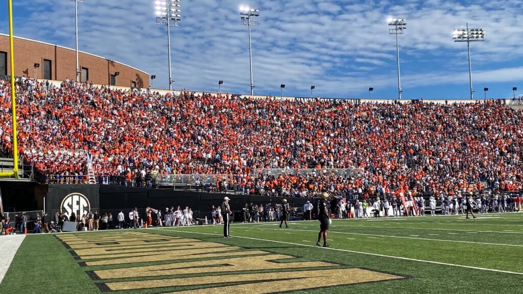 hugh freeze praises auburn fans for showing up in nashville