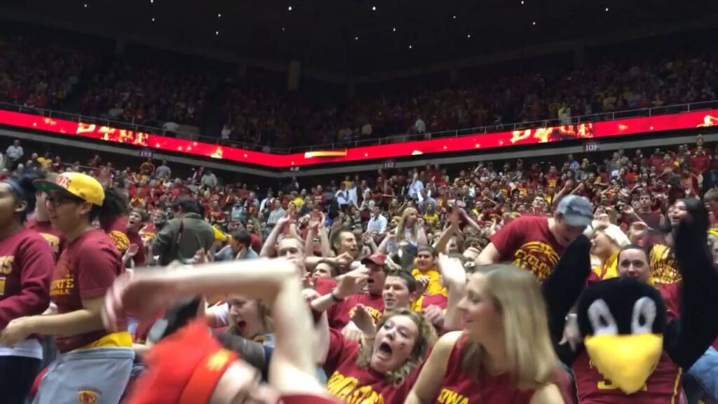 iowa state students flop when marcus smart is announced