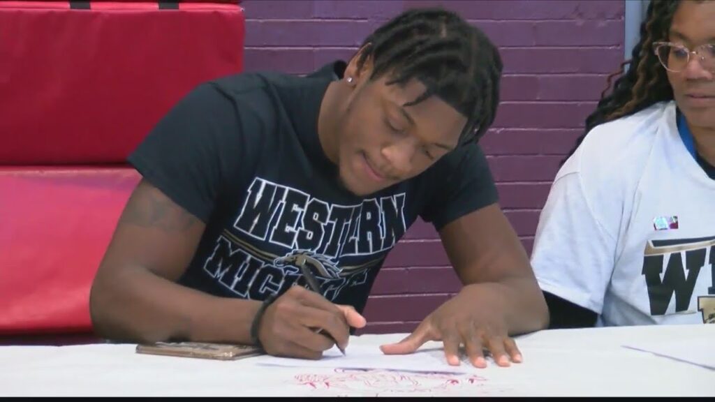 kaevion mack signs with western michigan