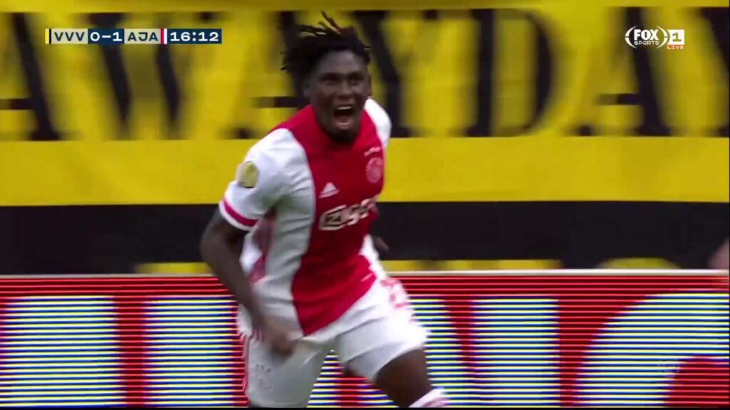 lassina traore had an incredible performance vs vvv with 5 goals and 3 assists