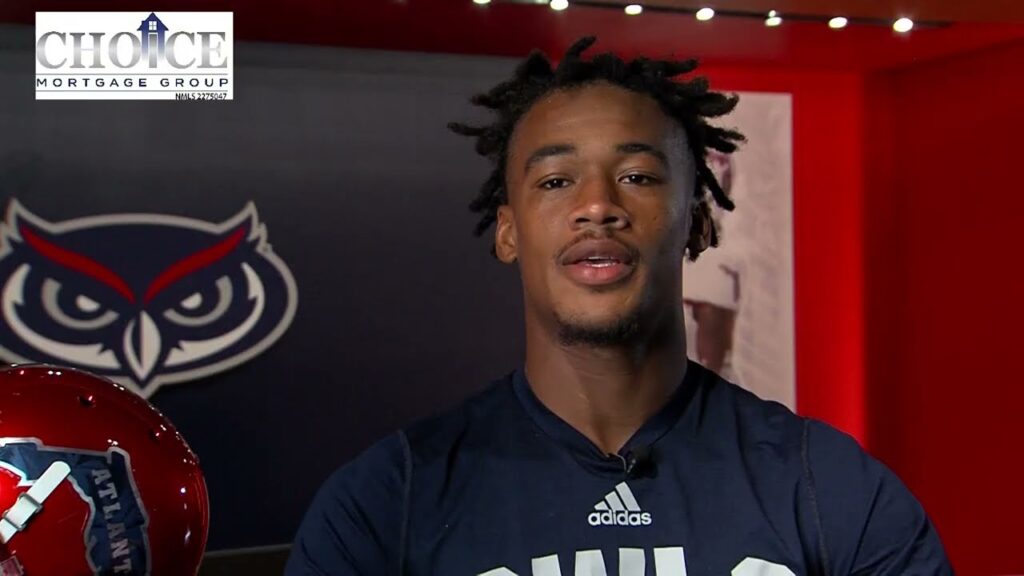 military appreciation game fau football defensive back darius mcclendon video f09f94b4e29aaaf09f94b5f09f8f88f09fa689