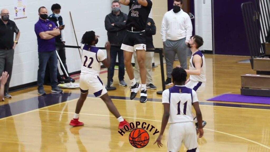 nino smith caleb reese combines for 37 points vs uofd jesuit regional championship