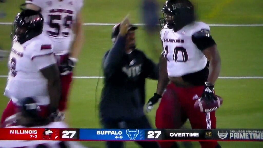 northern illinois demond taylor recovers buffalo fumble in ot