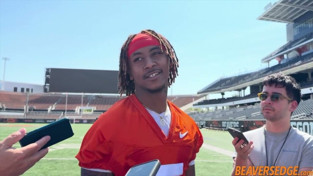 oregon state qb gabarri johnson talks qb race fall camp more