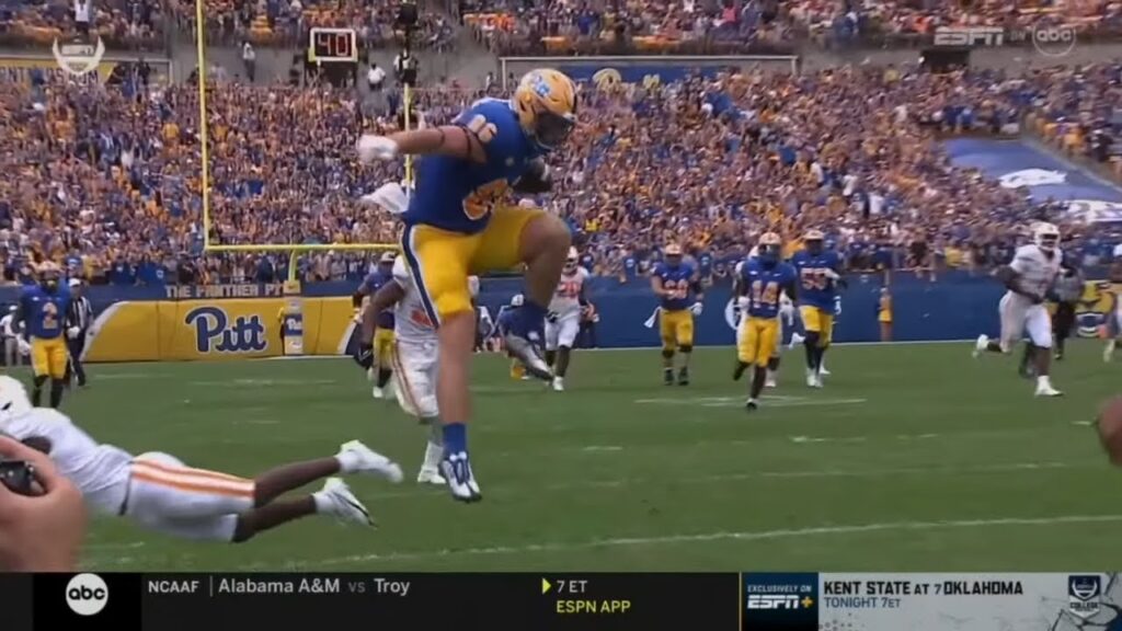 pitt te gavin bartholomew insane hurdle td vs tennessee 2022 college football