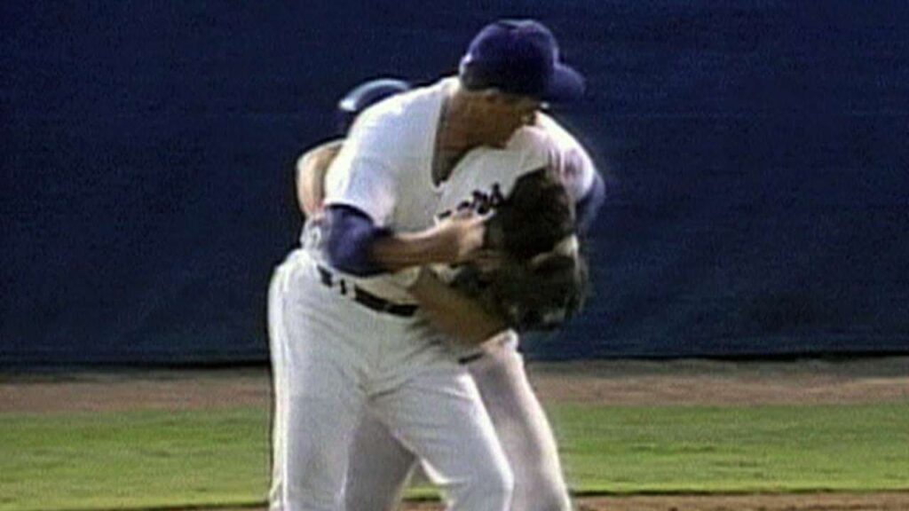 robin ventura nolan ryan duke it out