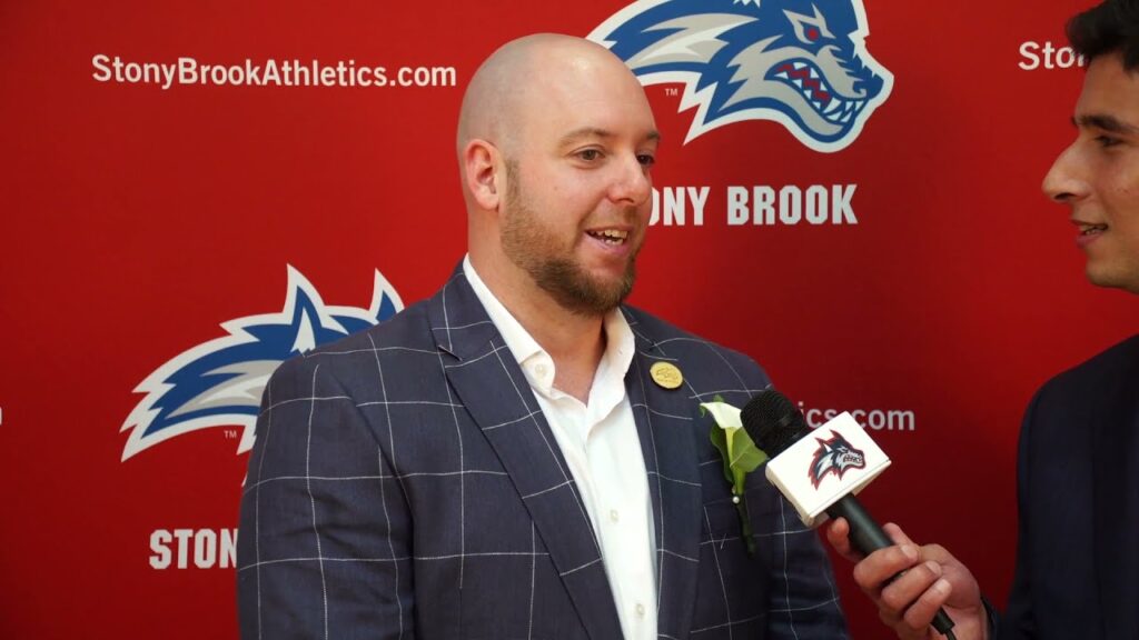 stony brook hall of fame 2021 stony brook basketball legend bryan dougher