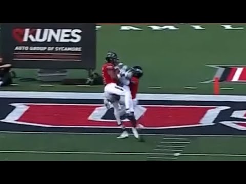 unreal catch buffalos victor snow makes a catch while being pinched between 2 defenders