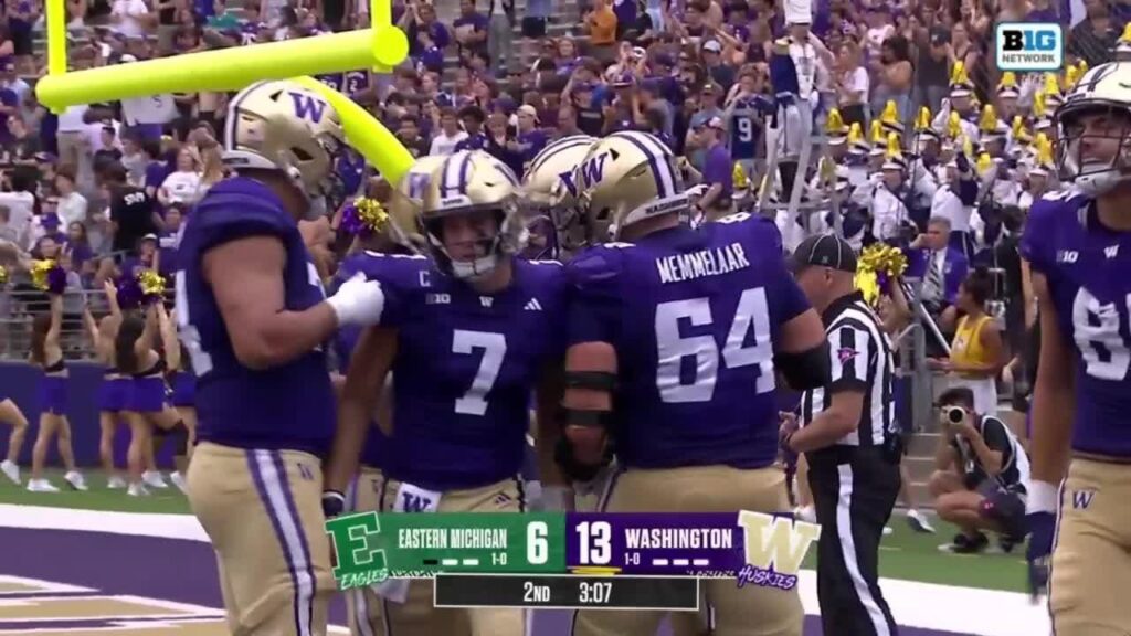 washington extends the lead vs eastern michigan washington football